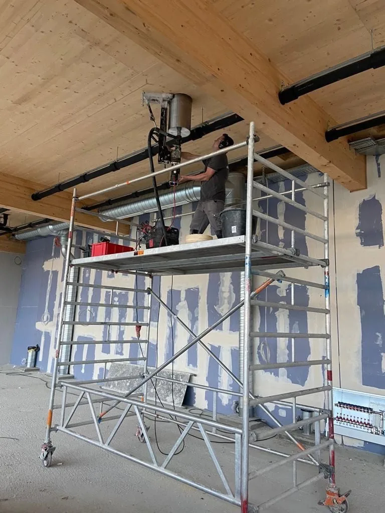 Bohrung in Holzkonstruktion